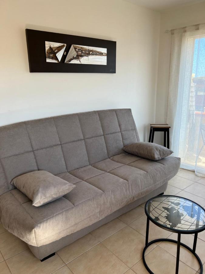 Plein Sud, bel appartement 20 mètres de la plage la Capte Hyères Extérieur photo